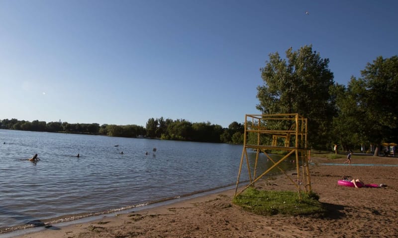 Beavermead Beach with lifeguard tower